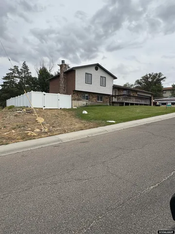 $329,000 | 1805 Carson Street, Rock Springs, WY 82901