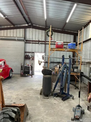 $1,450,000 | 636 Farm To Market Road 2790, Lytle, TX 78052