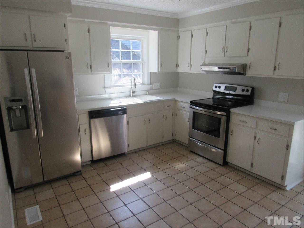 7405 Post Oak Road Raleigh, NC 27615 - Photo 5 of 24