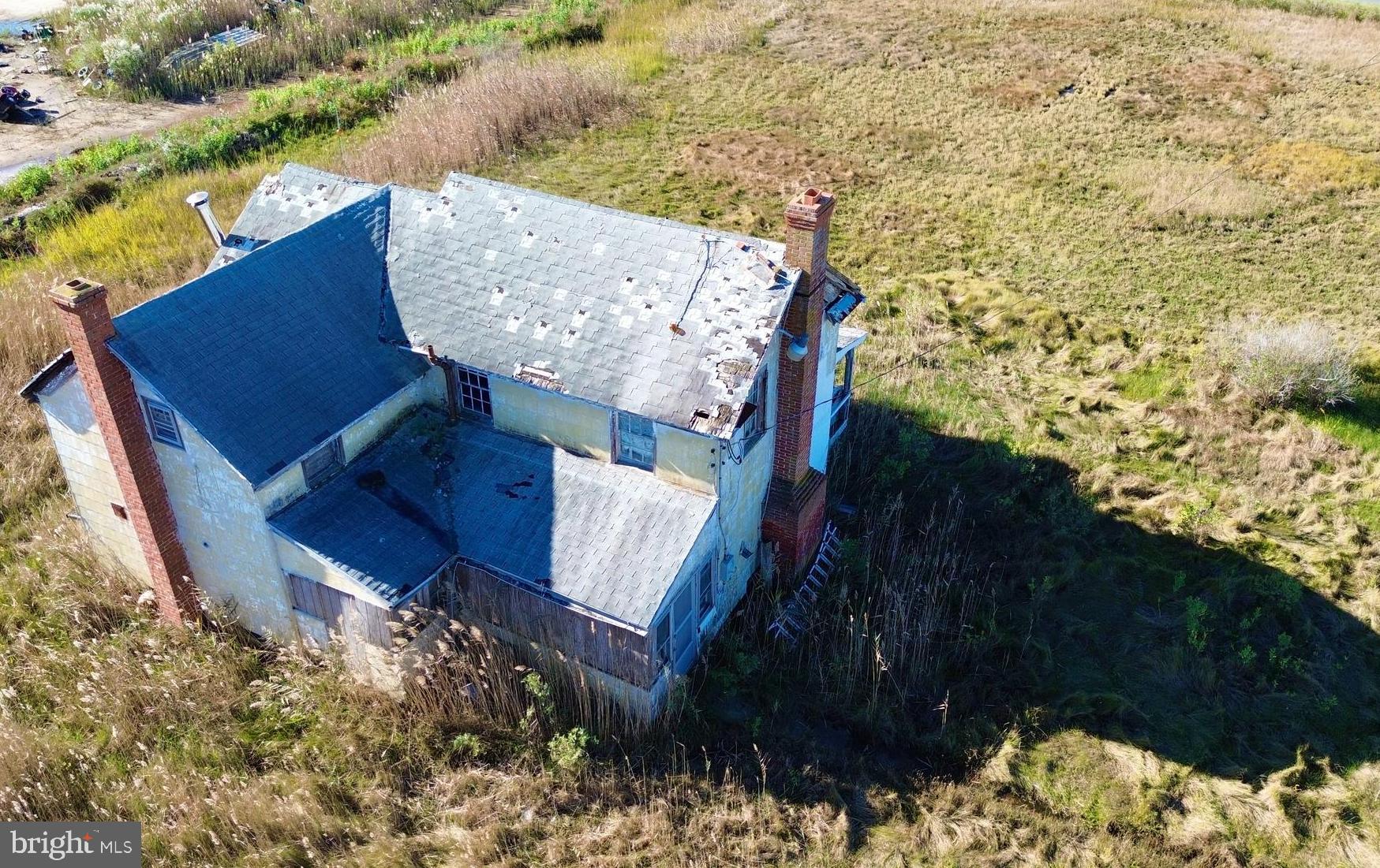 2726 Toddville Road Toddville, MD 21672 - Photo 3 of 14 a view of balcony with wooden floor