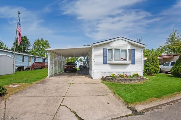 $42,900 | 430 Whispering Pines Drive Southwest, Warren, OH 44481