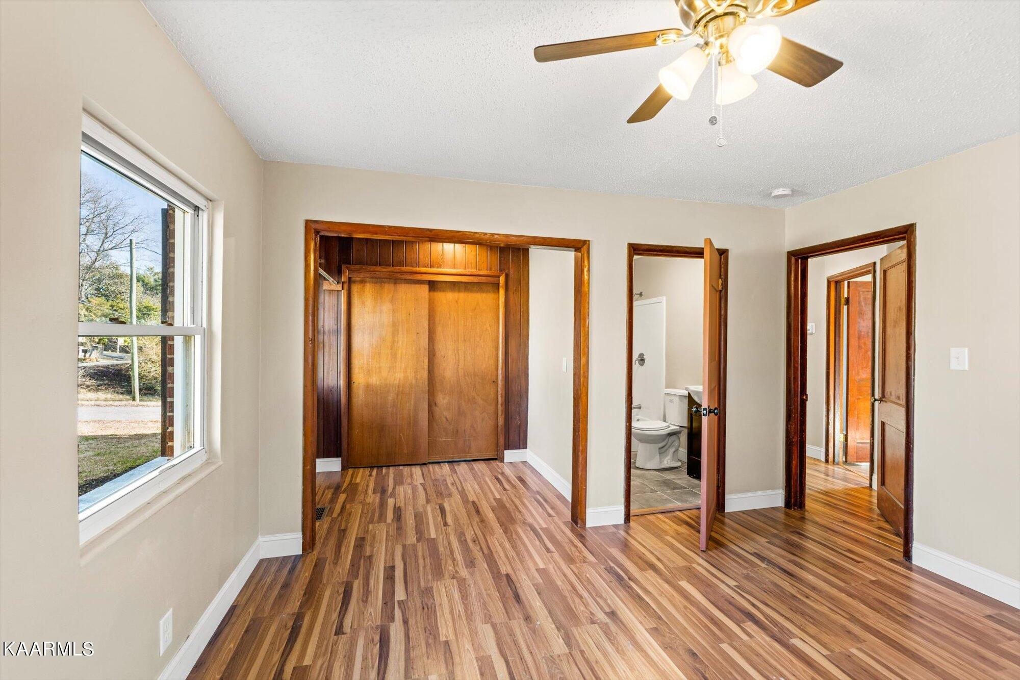 1525 Riverside Road Knoxville, TN 37914 - Photo 14 of 24 18-1525-Riverside-Rd-Knoxville-TN-18