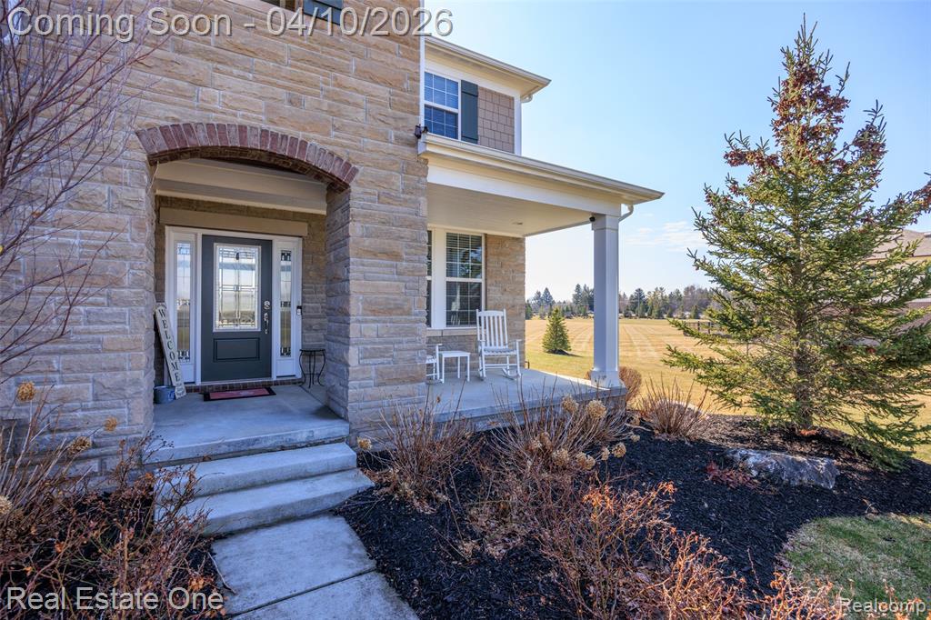 120 Crestview Drive Rochester, MI 48306 - Photo 6 of 69 Gallery Image 6