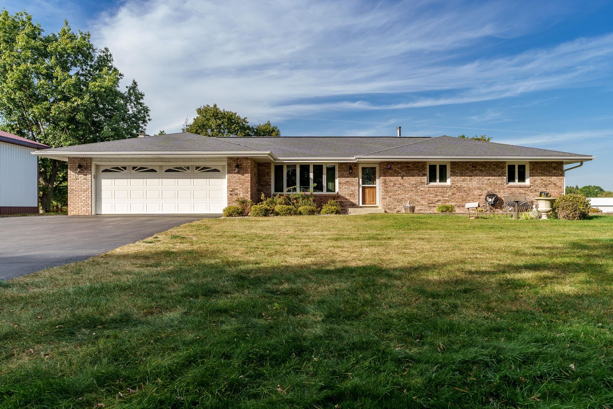 210 McCurry Road Roscoe, IL 61073 - Photo 3 of 77 Gallery Image 3
