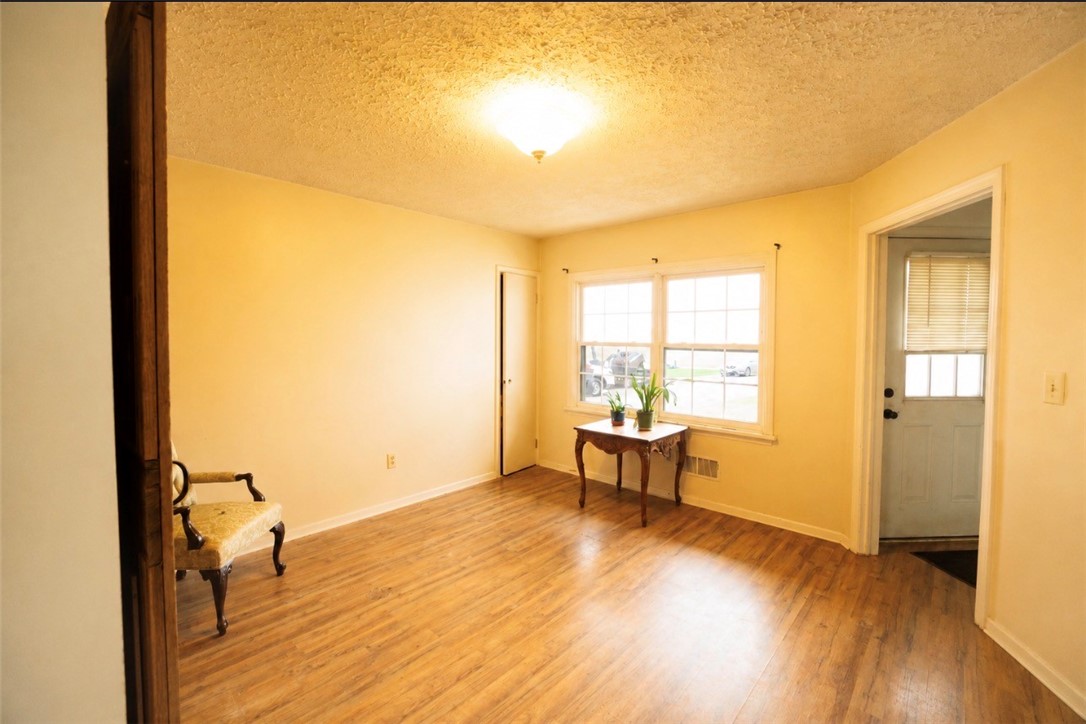 6841 Cavanaugh Road Lima, NY 14485 - Photo 6 of 16 Dining room