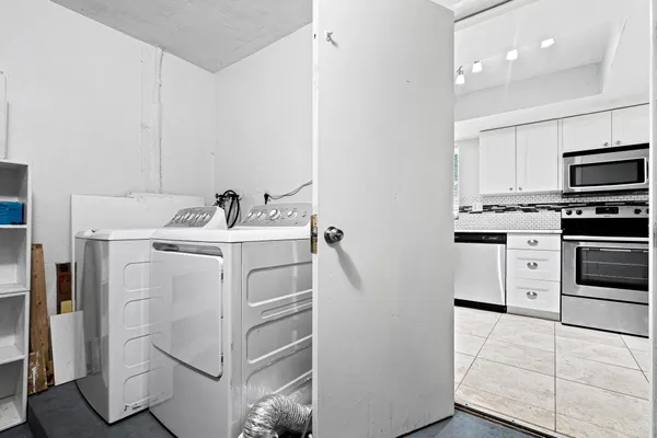 $2,450 | 111 Northwest 31st Street, Pompano Beach, FL 33064