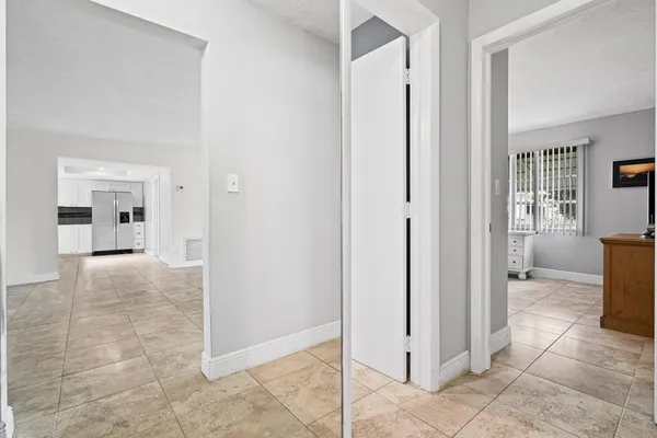 $2,450 | 111 Northwest 31st Street, Pompano Beach, FL 33064