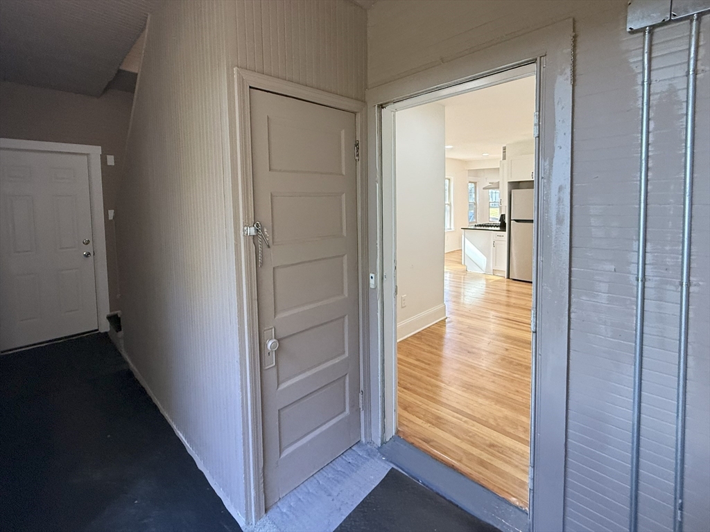 33 Richards Street, Unit 2 Worcester, MA 01603 - Photo 10 of 11