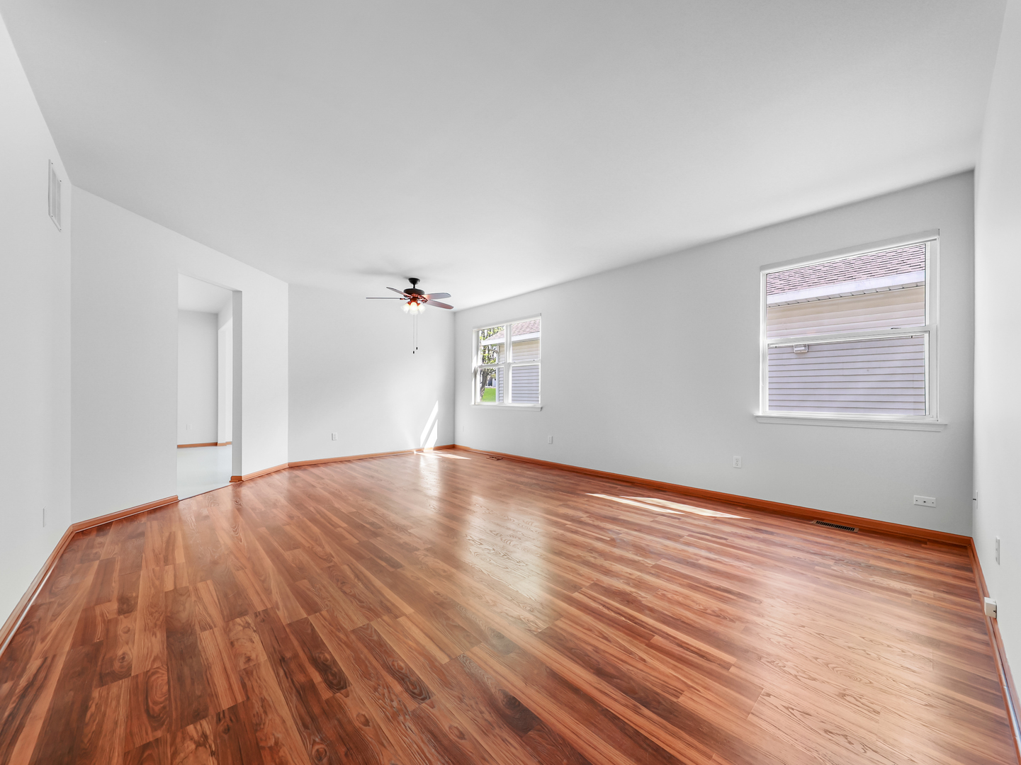 1566 Benzie Circle Romeoville, IL 60446 - Photo 8 of 24