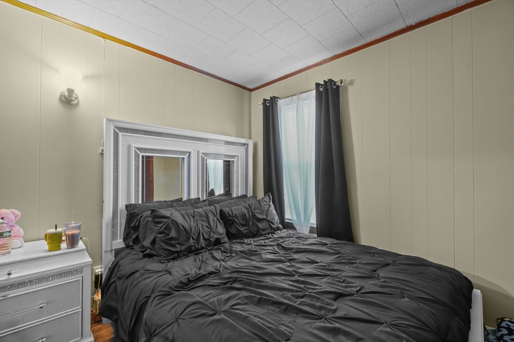 111 Park Street Fall River, MA 02721 - Photo 7 of 37