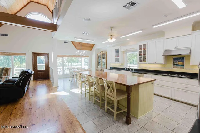 $1,089,000 | 112 BlackBerry Creek Road, Flora, MS 39071