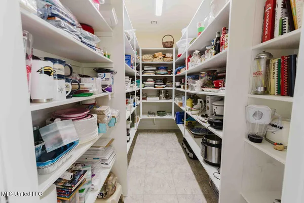 $1,025,000 | 112 BlackBerry Creek Road, Flora, MS 39071