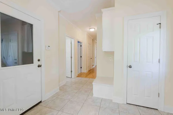 $1,025,000 | 112 BlackBerry Creek Road, Flora, MS 39071