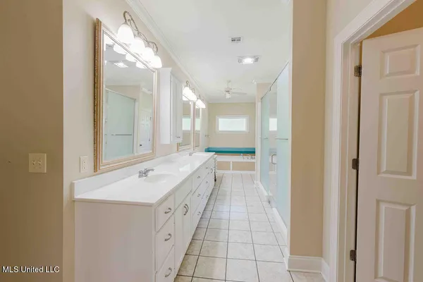 $1,025,000 | 112 BlackBerry Creek Road, Flora, MS 39071