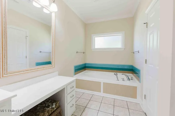 $1,025,000 | 112 BlackBerry Creek Road, Flora, MS 39071