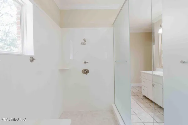 $1,025,000 | 112 BlackBerry Creek Road, Flora, MS 39071