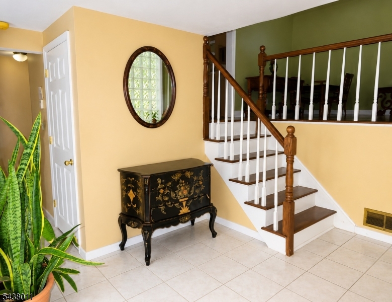 63 Martin Road Livingston, NJ 07039 - Photo 2 of 19
