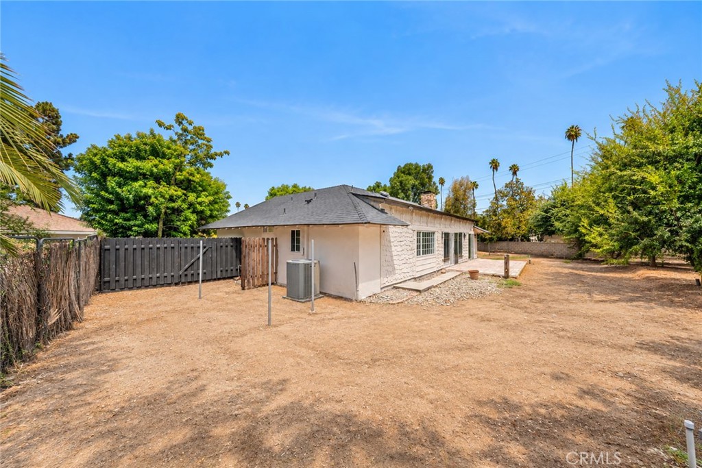 1076 Los Altos Court Riverside, CA 92507 - Photo 29 of 35 Gallery Image 29