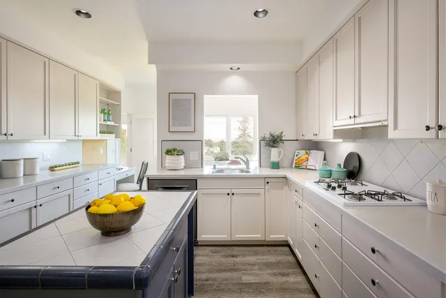 $2,625,000 | 530 Live Oak Lane, Redwood City, CA 94062