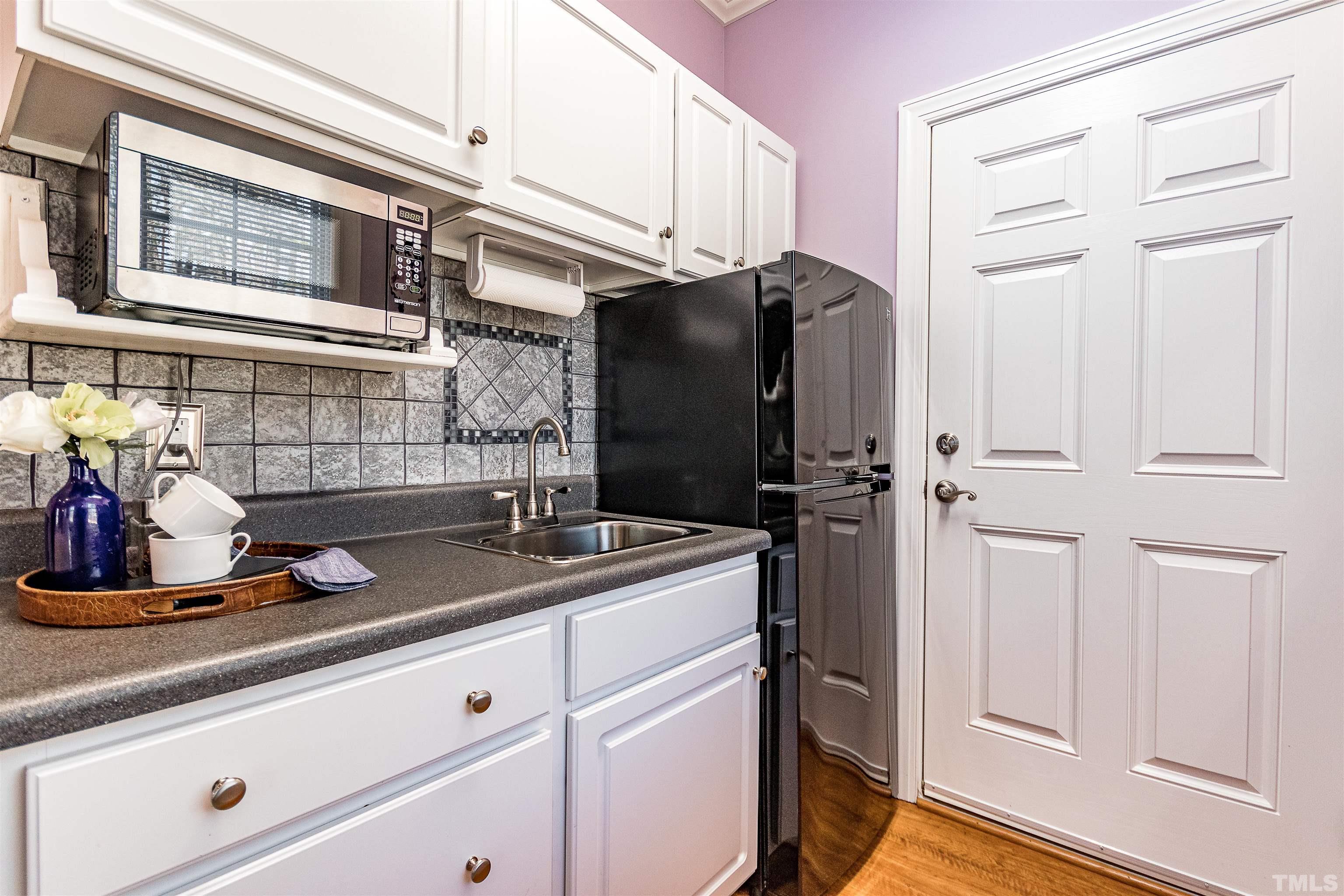 3900 Meadow Field Lane Raleigh, NC 27606 - Photo 21 of 28 Gallery Image 21