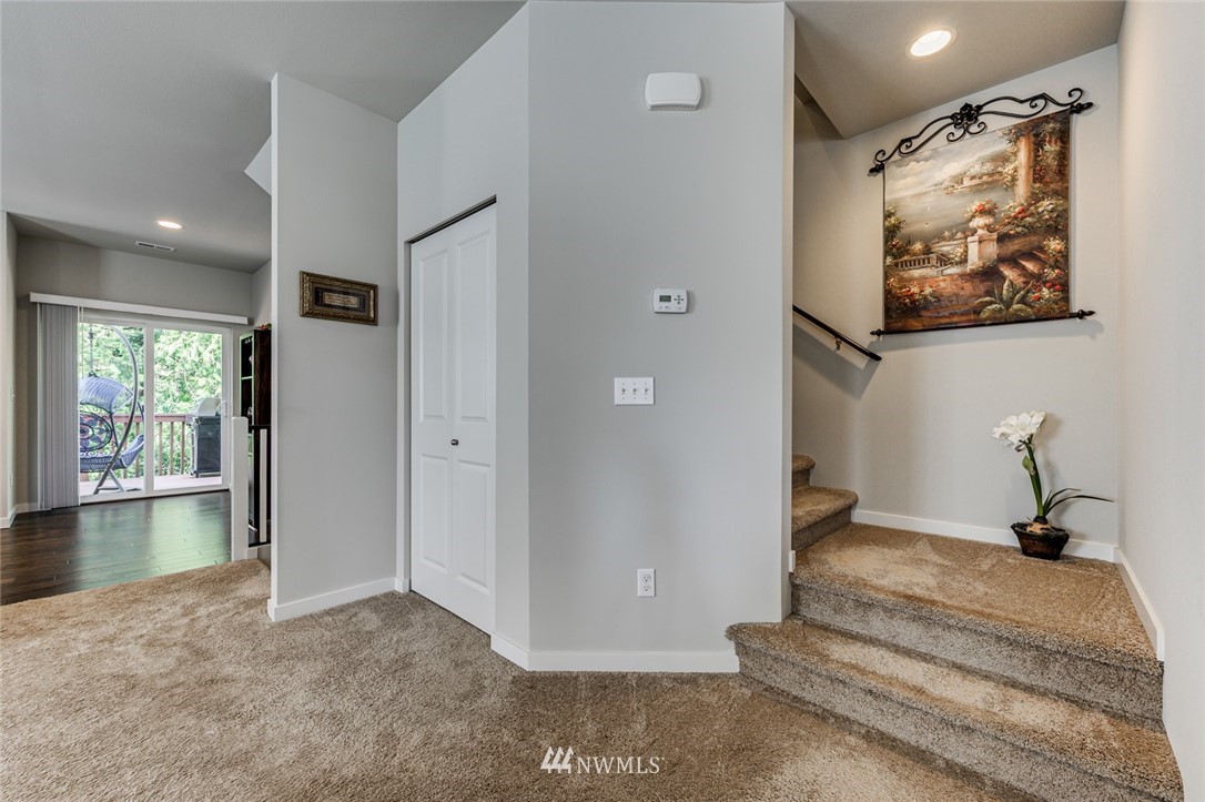 15822 Meridian Avenue South Bothell, WA 98012 - Photo 15 of 34