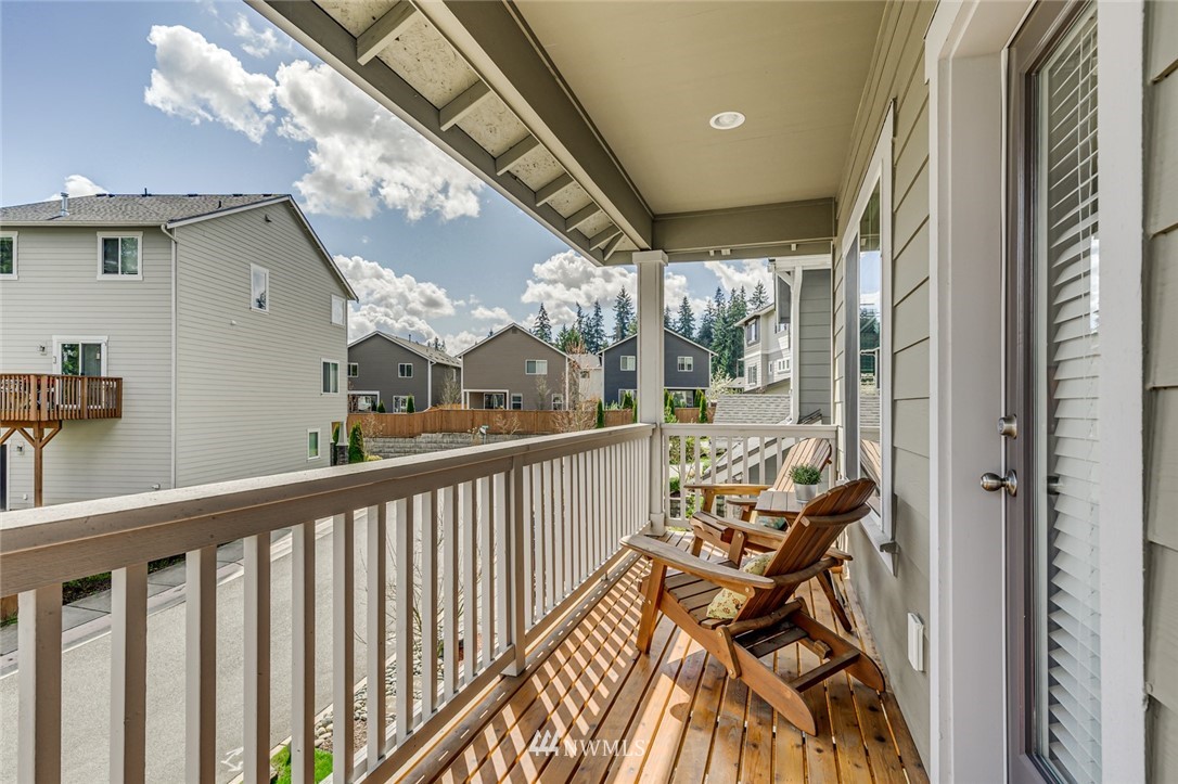 15822 Meridian Avenue South Bothell, WA 98012 - Photo 16 of 34