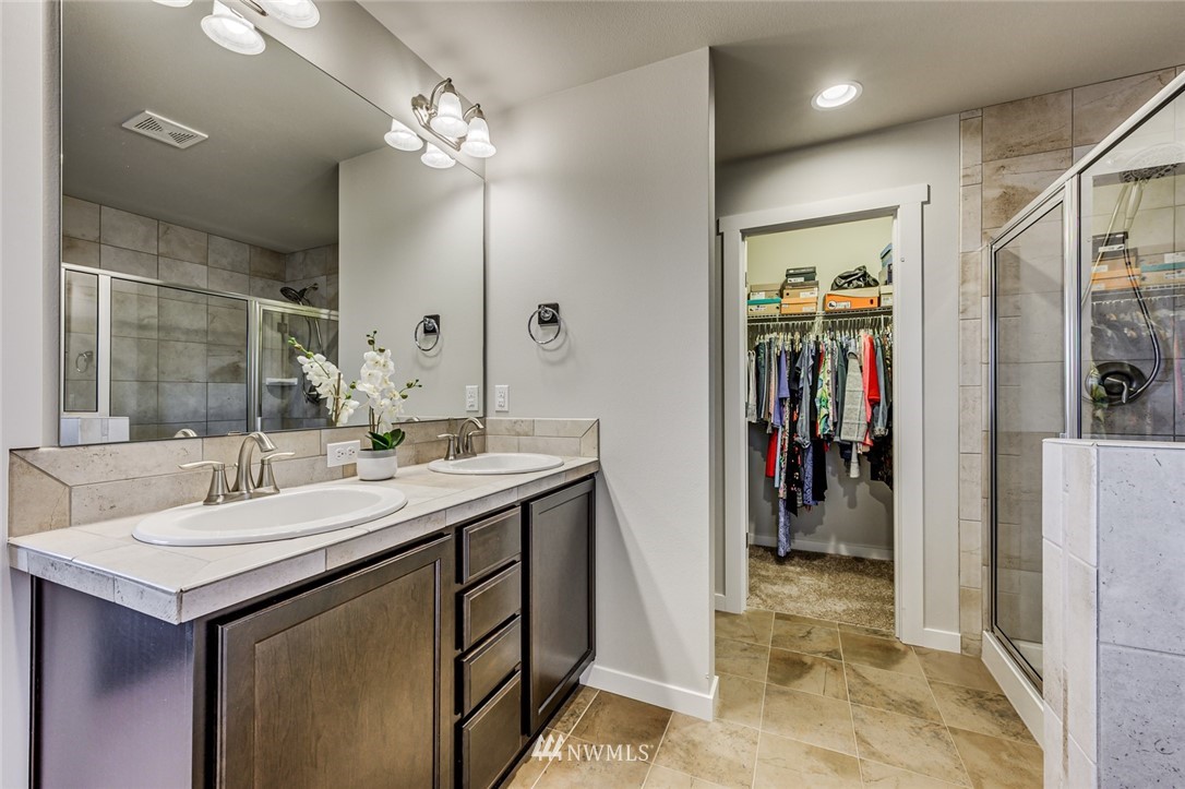 15822 Meridian Avenue South Bothell, WA 98012 - Photo 22 of 34
