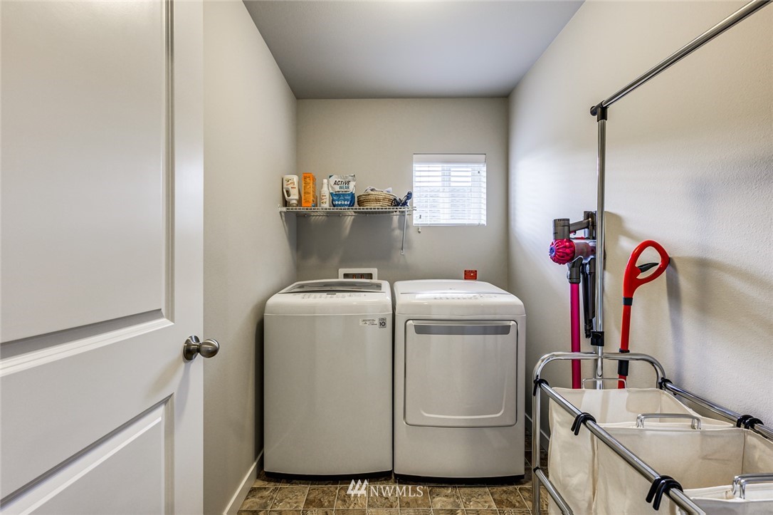 15822 Meridian Avenue South Bothell, WA 98012 - Photo 29 of 34