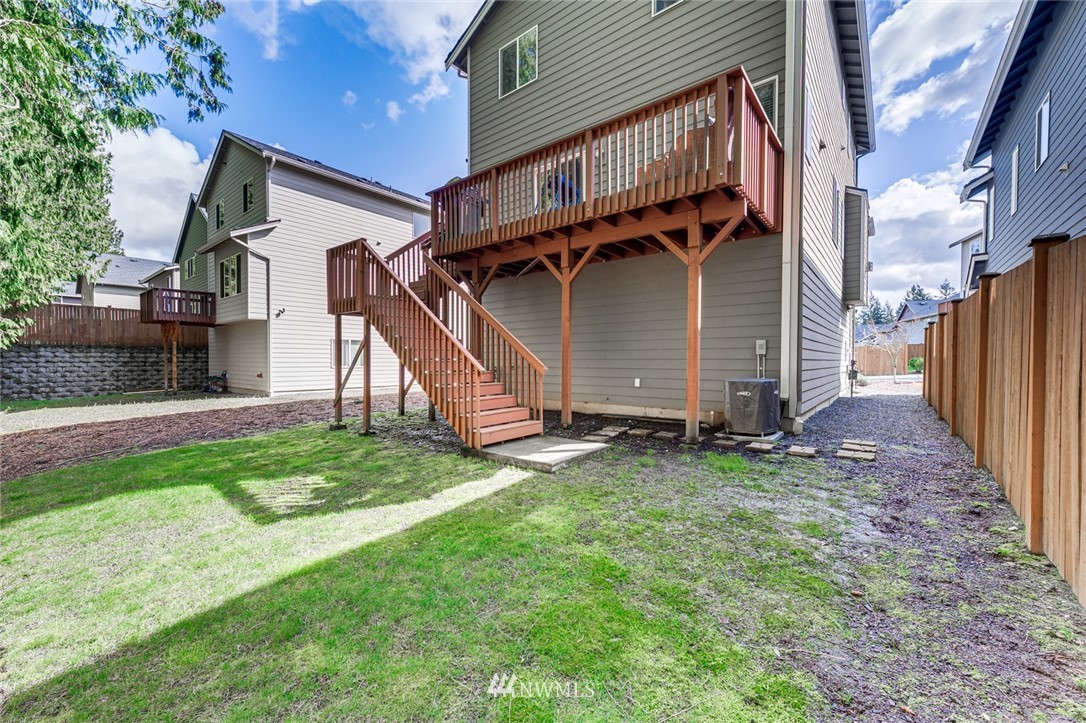 15822 Meridian Avenue South Bothell, WA 98012 - Photo 31 of 34