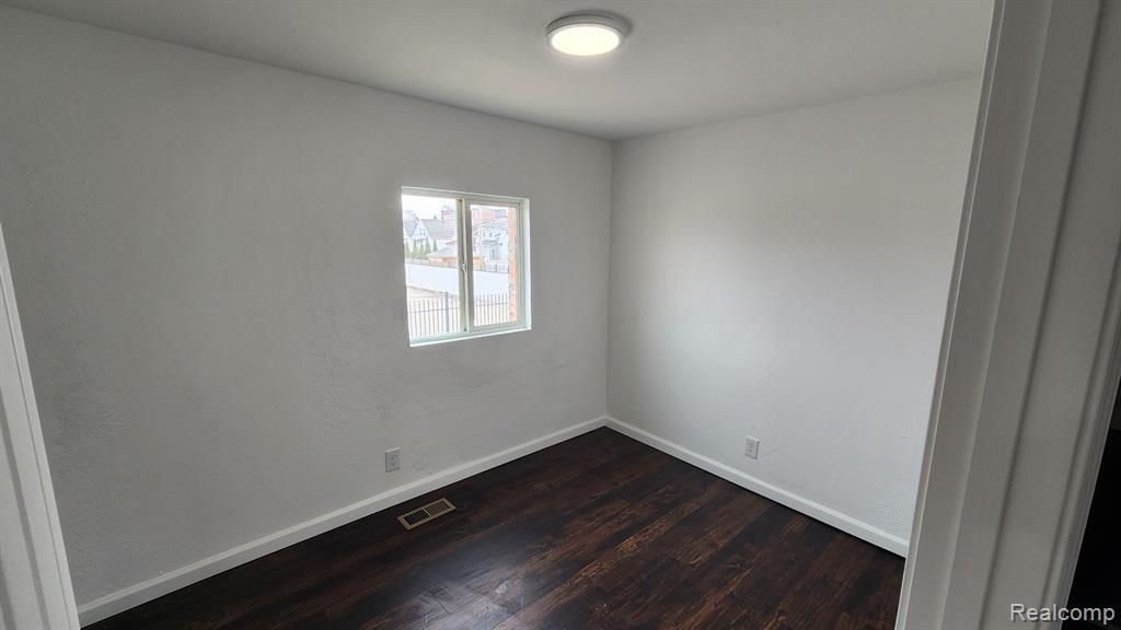 8529 Vernor Highway, Unit UPPR Detroit, MI 48209 - Photo 11 of 13
