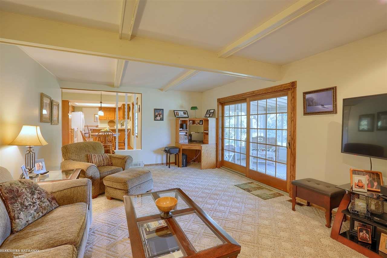 6221 Robin Hill Road Washington, MI 48094 - Photo 14 of 32 50019139-13.JPG