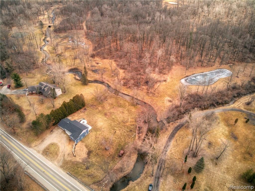 2477 Norton Road Howell, MI 48843 - Photo 42 of 42 DJI_0265.jpg