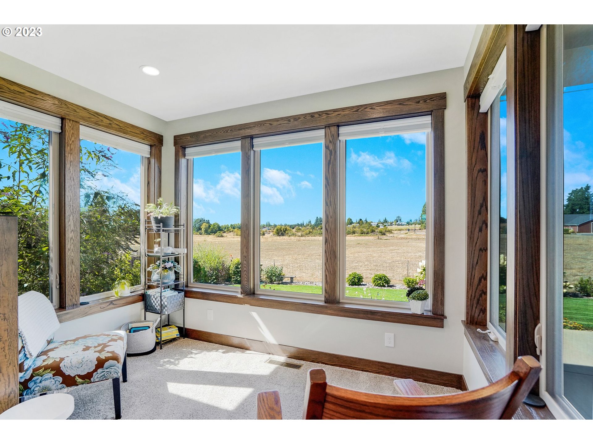 6771 Peter Road Southeast Aumsville, OR 97325 - Photo 13 of 48 Sun Room