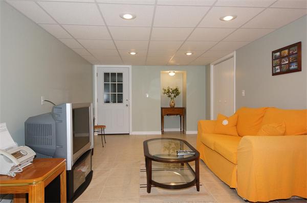 5 Reed Street Burlington, MA 01803 - Photo 19 of 27 Gallery Image 19