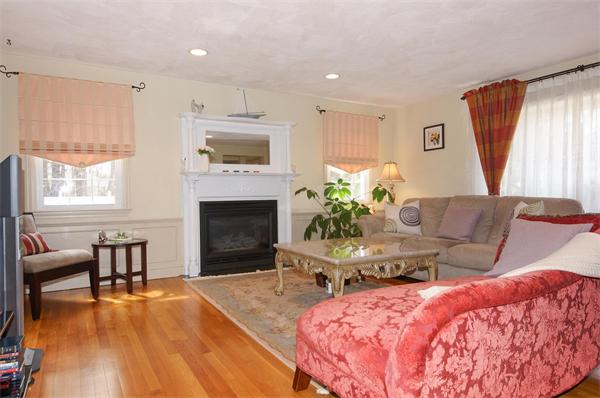 5 Reed Street Burlington, MA 01803 - Photo 5 of 27 Gallery Image 5