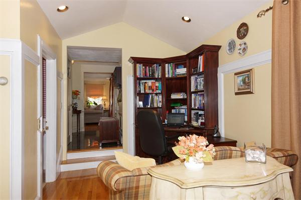 5 Reed Street Burlington, MA 01803 - Photo 9 of 27 Gallery Image 9