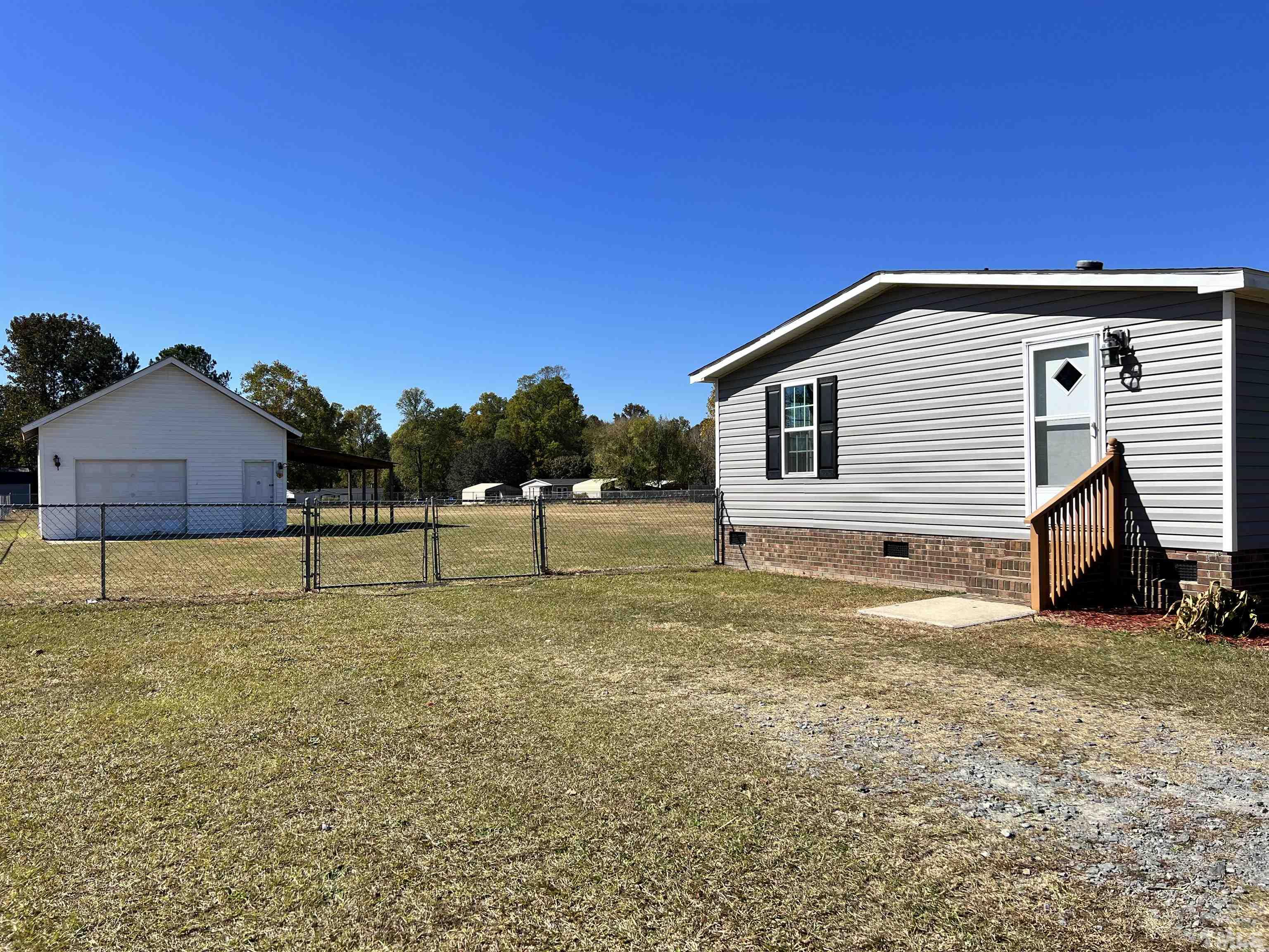 5272 Brogden Road Smithfield, NC 27577 - Photo 3 of 23 Gallery Image 3