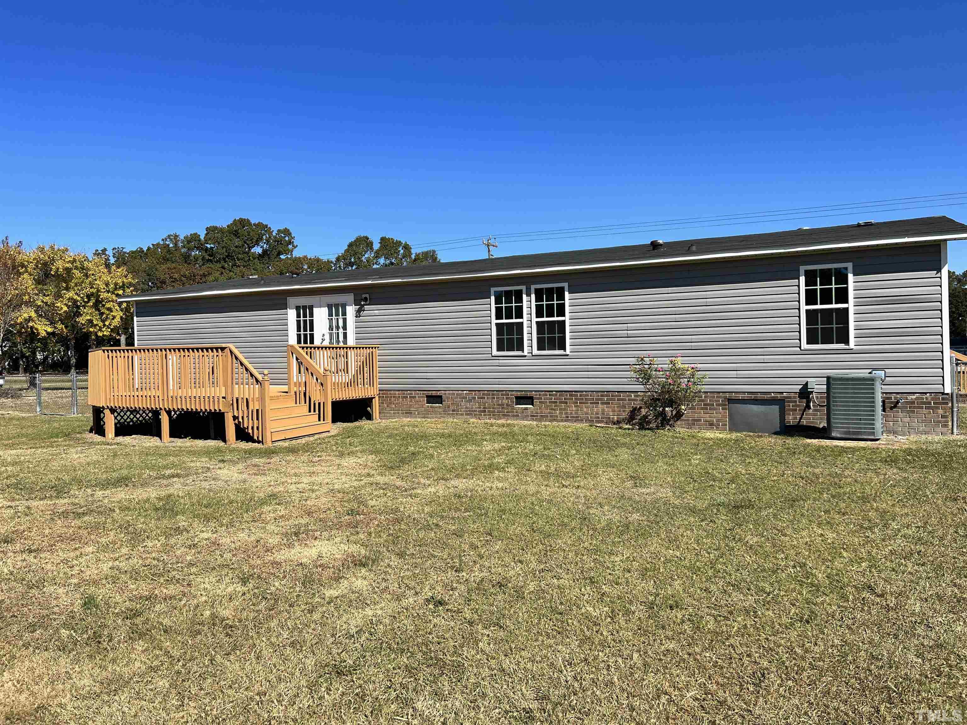 5272 Brogden Road Smithfield, NC 27577 - Photo 4 of 23 Gallery Image 4