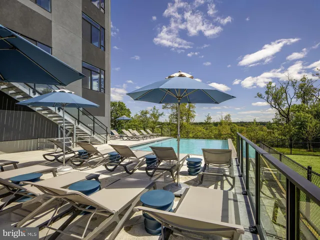 $3,011 | 9 Presidential Boulevard, Unit 2B335, Bala Cynwyd, PA 19004