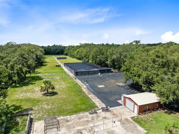 $874,000 | 424 East Welch Road, Apopka, FL 32712