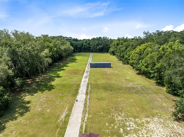 $874,000 | 424 East Welch Road, Apopka, FL 32712