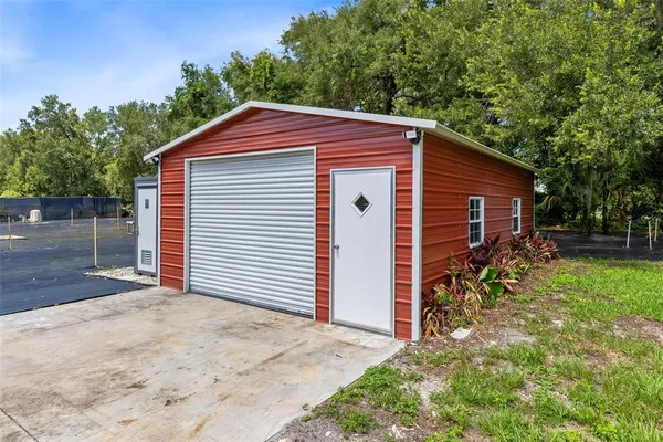 $874,000 | 424 East Welch Road, Apopka, FL 32712