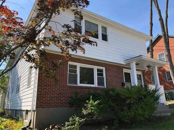 $2,700 | 4 Hawthorne Street, Unit 2, Watertown, MA 02472