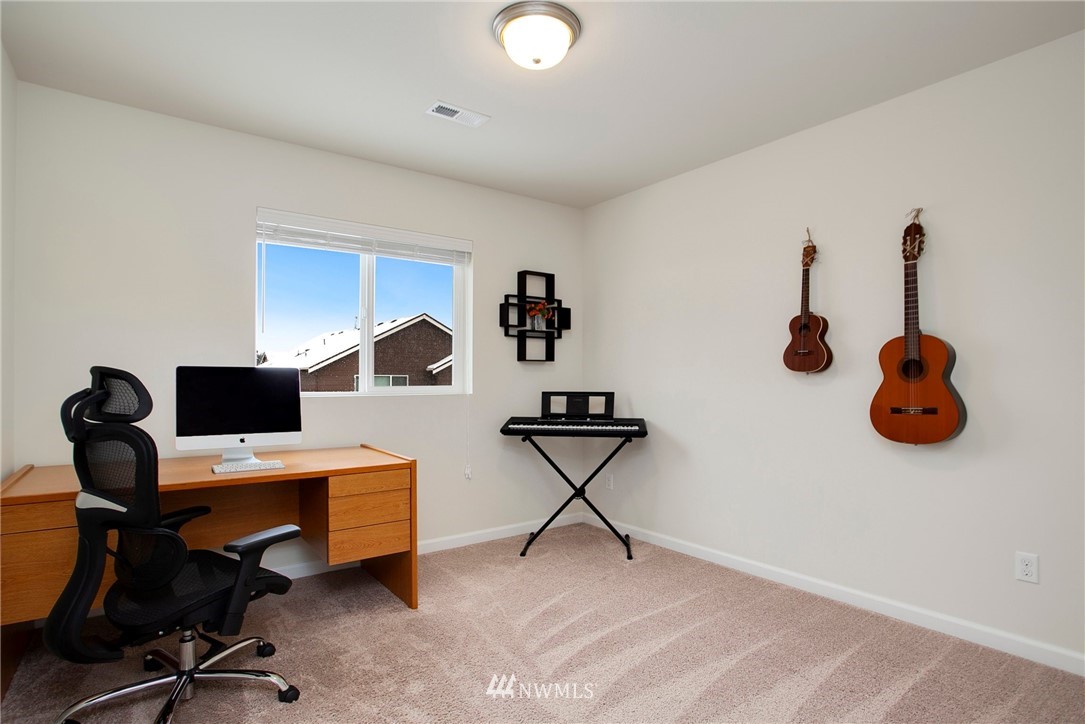 17825 Southeast 188th Place Renton, WA 98058 - Photo 21 of 27 Gallery Image 21