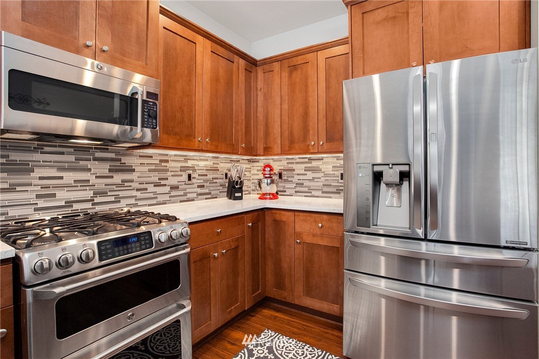 17825 Southeast 188th Place Renton, WA 98058 - Photo 8 of 27 Gallery Image 8