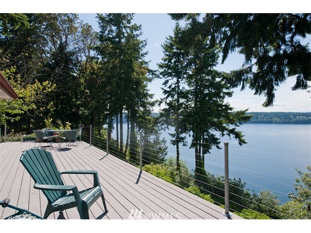 22739 Carey Road Southwest Vashon, WA 98070 - Photo 15 of 16 Gallery Image 15