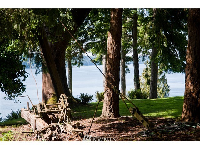 22739 Carey Road Southwest Vashon, WA 98070 - Photo 16 of 16 Gallery Image 16