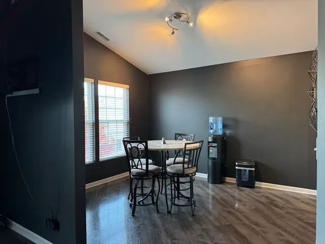 $2,600 | 1434 Crimson Lane, Unit 1434, Yorkville, IL 60560