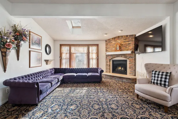 $250,000 | 710 West Oakland Avenue, Austin, MN 55912