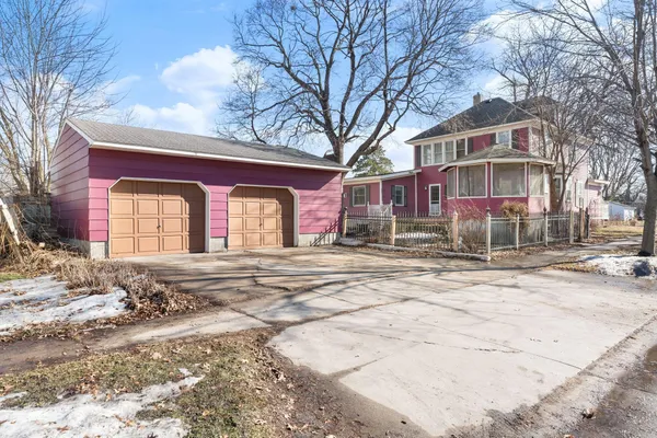 $250,000 | 710 West Oakland Avenue, Austin, MN 55912